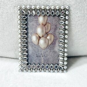 New Nicole Miller crystal and pearl picture frame 4”x6”